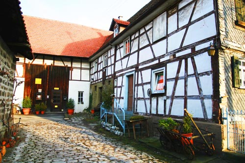 Antike Möbel im Landhausstil
